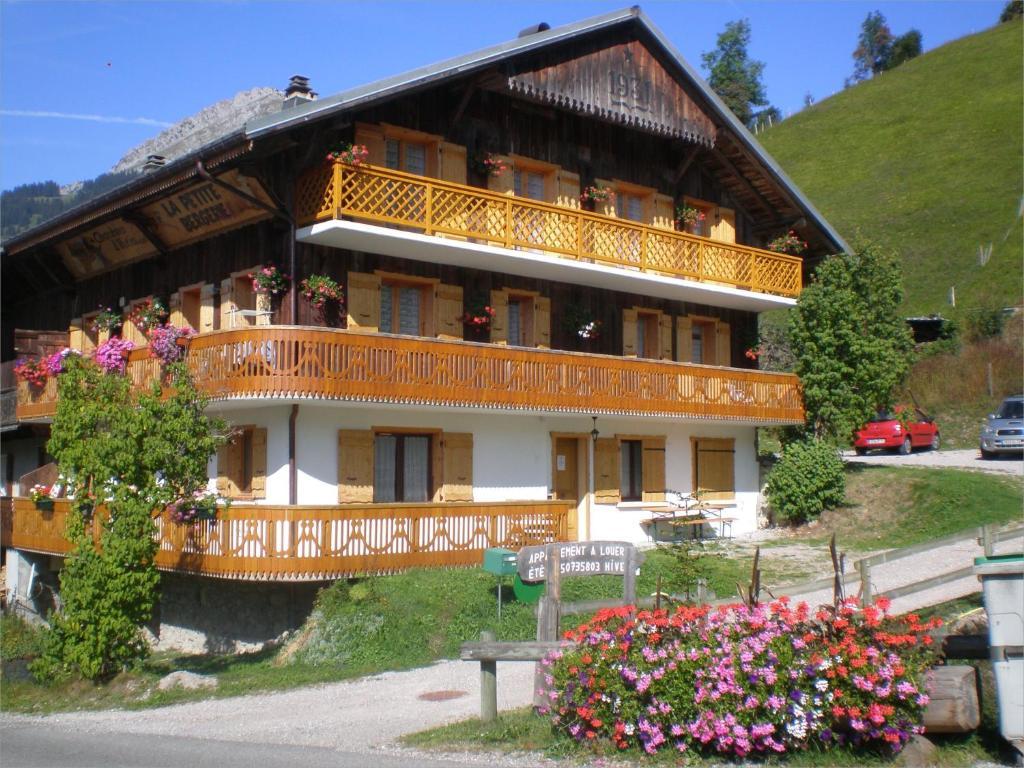 Chambre D'Hote La Petite Bergerie Abondance Exterior foto